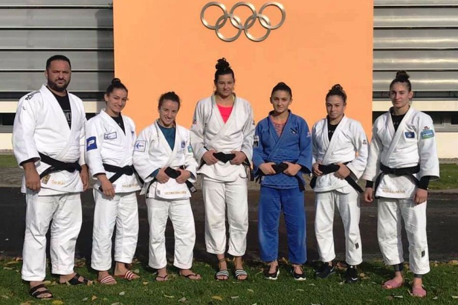 Ekipi Olimpik i xhudos hyn në karantinë