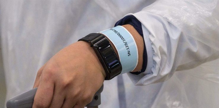 Covid-19, byzylykë elektronikë për shkelësit e izolimit