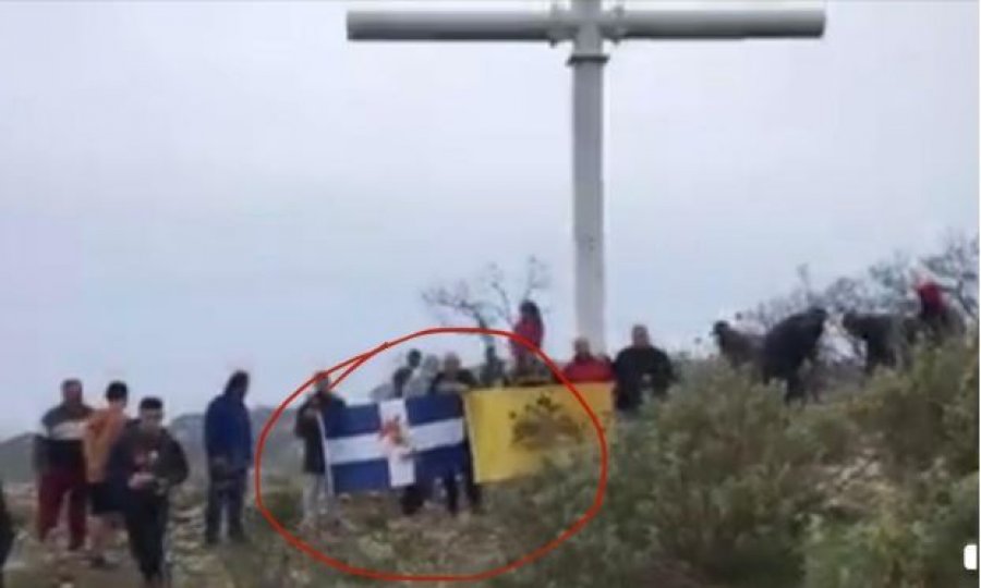 Ngritja e flamurit të Vorio-Epirit në Himarë, provokim i qarqeve ekstremiste greke