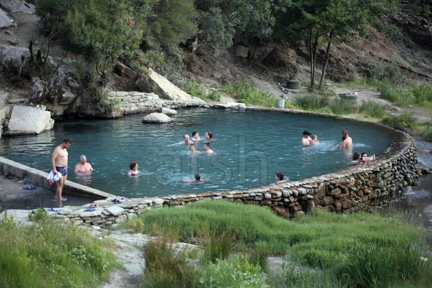 Përmeti vend ideal për pushime familjare mes kishave qindra vjeçare dhe ujërave termale