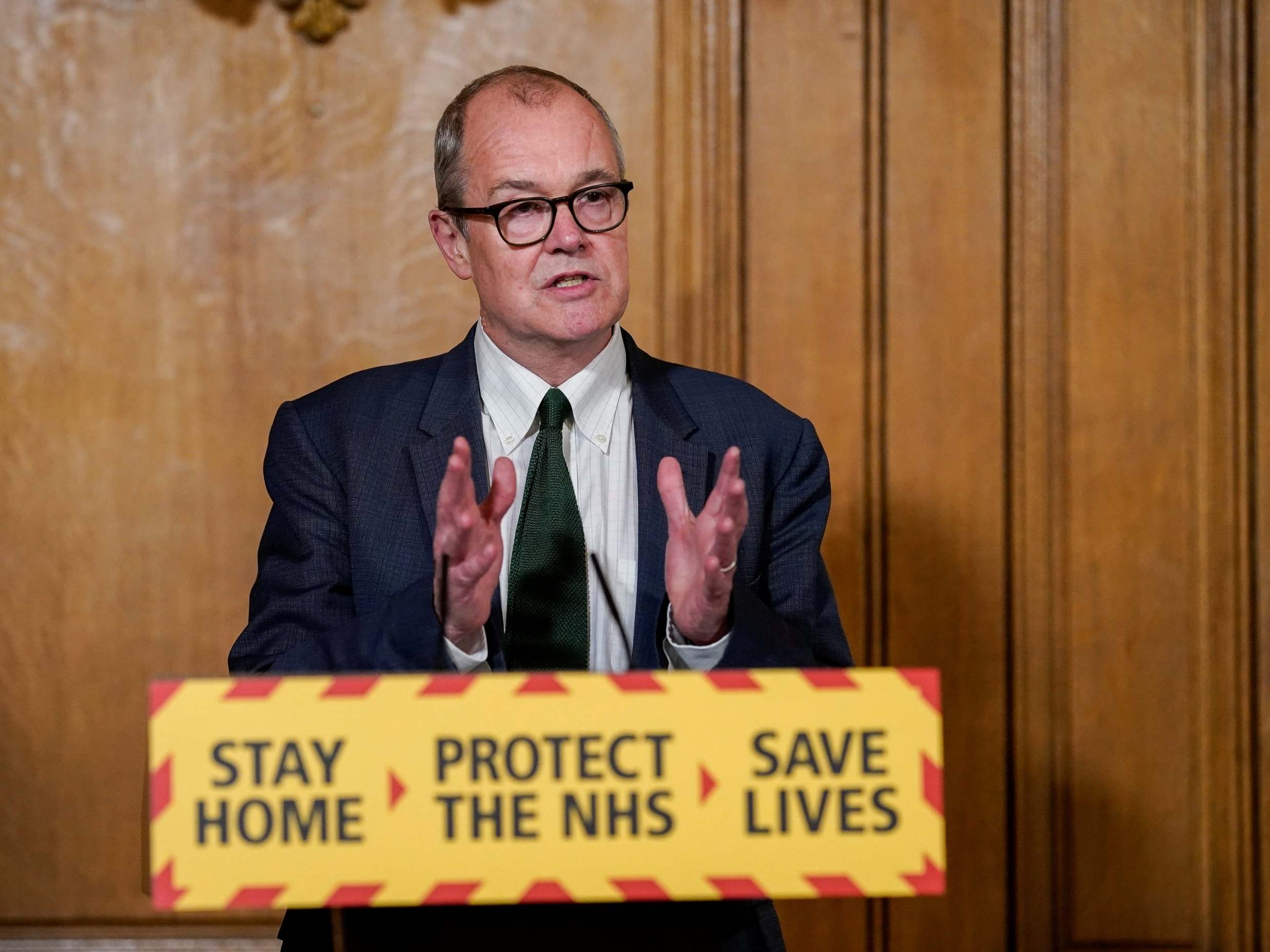 Shkenctari britanik thotë se varianti i ri i COVID-19 mund të jetë më rezistent ndaj vaksinave