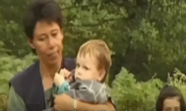 Rrëfimi i britanikës që gjatë luftës shpëtoi fëmijët në Kosovë