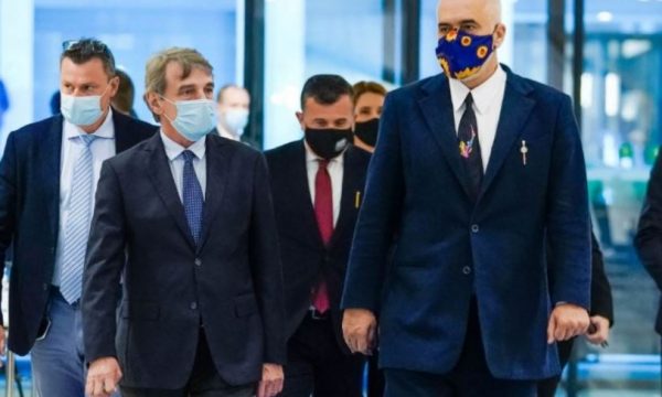 Presidenti i Parlamentit Europian: BE gati të ndihmojë Shqipërinë në luftën kundër Covid-19