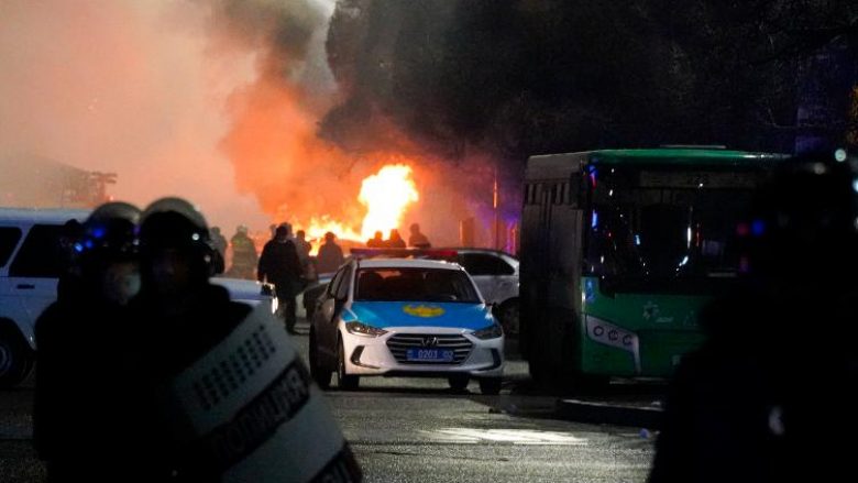 Ngritet çmimi i gazit, kaos në Kazakistan – dorëhiqet qeveria, presidenti shpall gjendjen e jashtëzakonshme