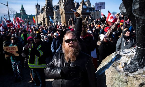 Protesta e kamionistëve në Kanada, kryeministri Trudeau dhe familja e tij largohen nga kryeqyteti