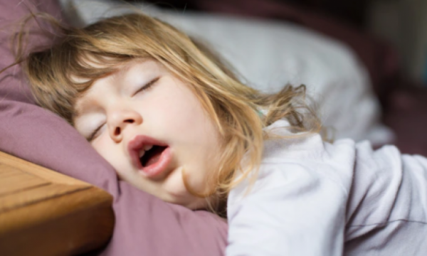 Koha e mjaftueshme e gjumit për fëmijët