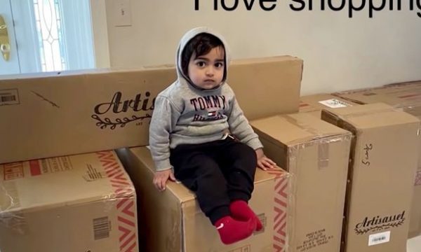 Djali 22 muajsh porosit mobile mbi 1.700 euro përmes telefonit të nënës