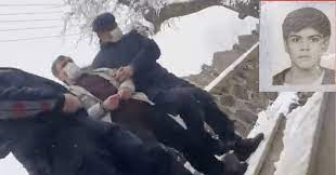 Babai i denuar nga pushteti i Erdoganit, emocionon botën në varrimin e djalit