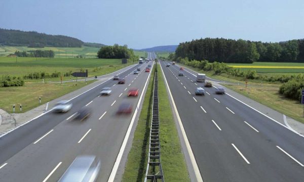 Rregull i ri për shoferët në Gjermani, posedimi i maskës i obligueshëm