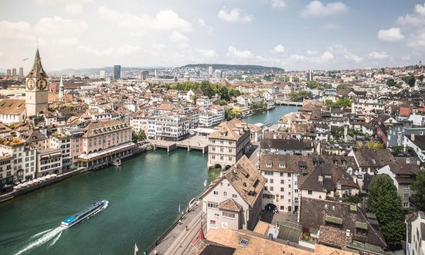 Mbi 4 mijë raste të reja për 24 orë në kantonin e Cyrihut