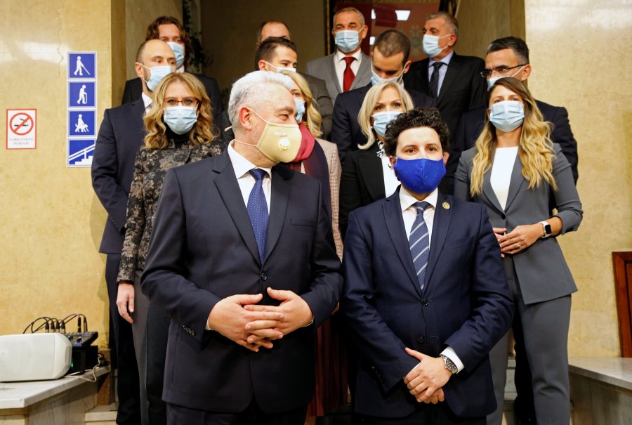 Shkarkohet Qeveria e Malit të Zi