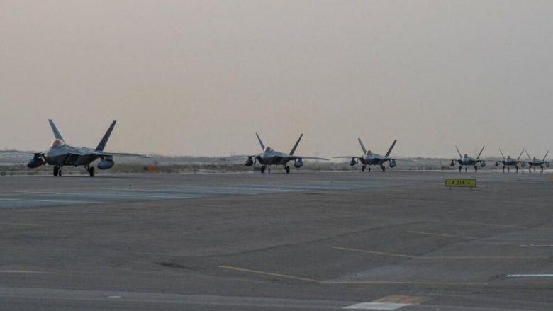 Aeroplanët luftarakë amerikanë arrijnë në Abu Dhabi