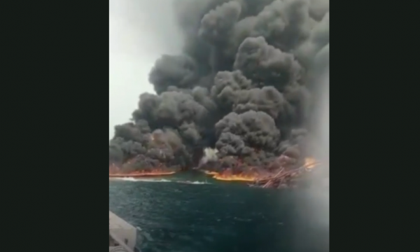 Anija me naftë shpërthen afër Nigerisë