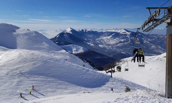 Ja sa turistë shqiptarë e vizitojnë Kosovën gjatë dimrit