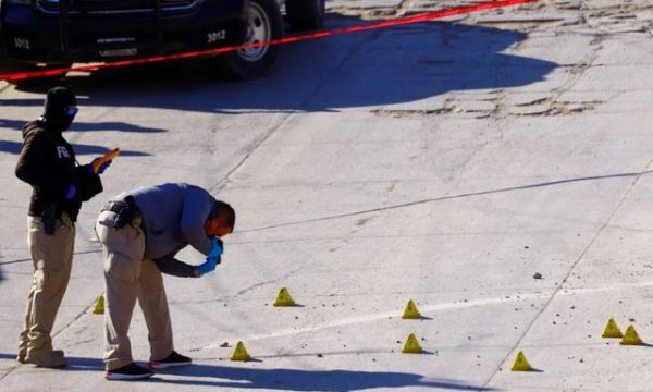 Masakër në funeral, 9 të vrarë në dy sulme me armë zjarri