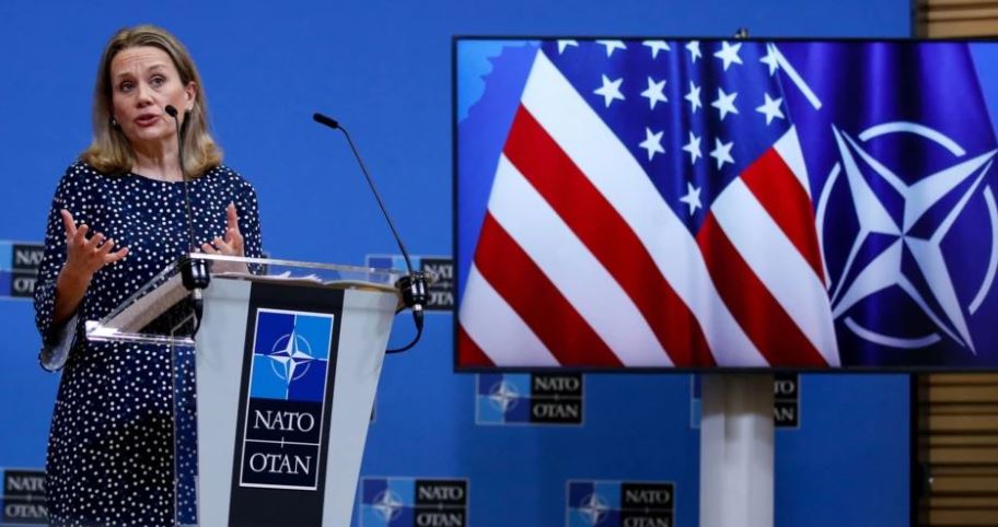 Smith: NATO e shqetësuar për paqen dhe stabilitetin e Ballkanit