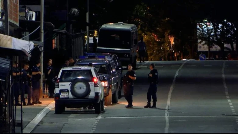 Sulmohet policia në veri të Kosovës, plagoset një efektiv/ Patrulla u sulmua nga një grup personash të armatosur