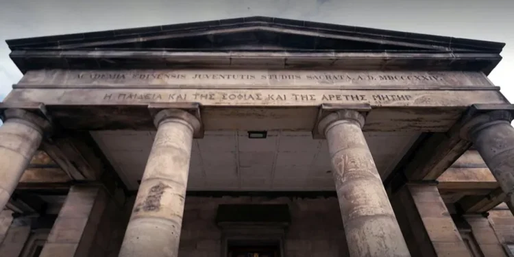 Pesë burra të akuzuar për abuzim në Akademinë e Edinburgut