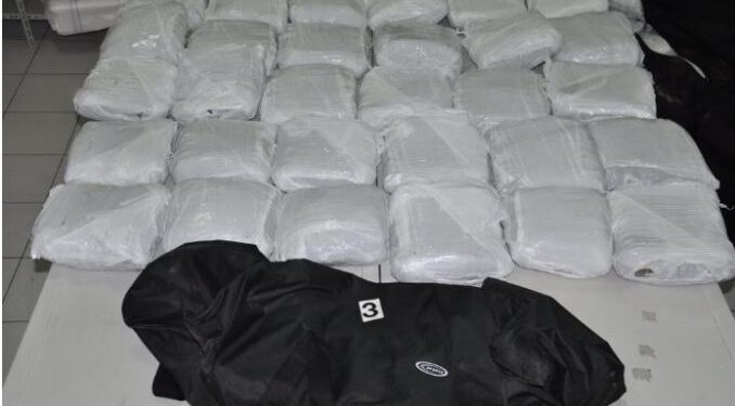 “Boksieri” shqiptar dënohet me 4 vjet burg dhe 1.6 milionë euro gjobë, u kap duke transportuar 22 kg kokainë nga Spanja në Francë