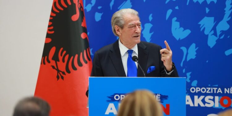 “Për të më goditur, zgjodhi kodin e mafies”, Berisha mbledh Këshillin Kombëtar të PD: Duan të më burgosin, por…