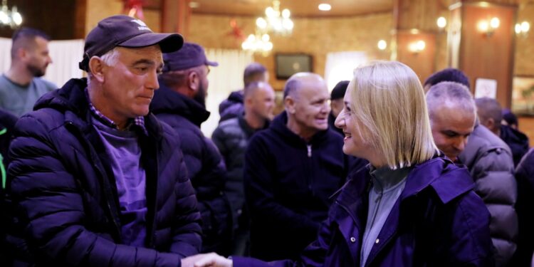 Denaj me blegtorët: Dialogu dhe komunikimi mes aktorëve në zinxhir vlere nga blegtori te përpunuesi e deri te rrjeti i hoteleve dhe merkatave për të garantuar cilësi dhe sasi produkti