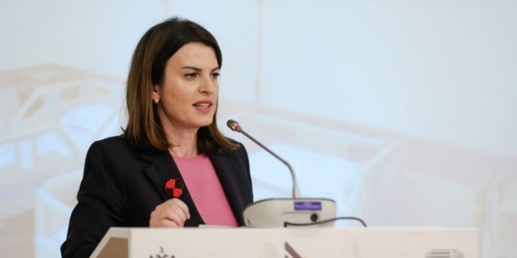 Koçiu apel për kryerjen vaksinës ndaj gripit: 31 qendra shëndetësore, shërbim 24 orë në të gjithë vendin