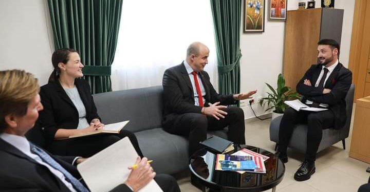 I Ngarkuari me Punë i SHBA-së takon kreun e AMP! Zbardhen temat e diskutimit