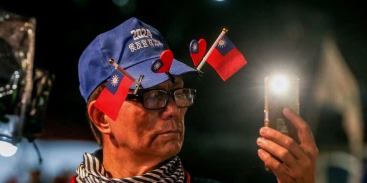 Ekspertët tregojnë ‘prapaskenat’: Kina po përdor balonat për të ushtruar ndikim mbi zgjedhjet në Tajvan