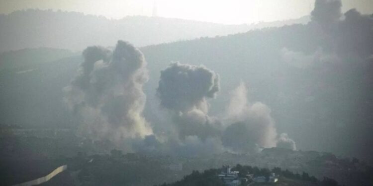 Sulmet ajrore izraelite synojnë objektet e Hezbollahut në Libanin jugor