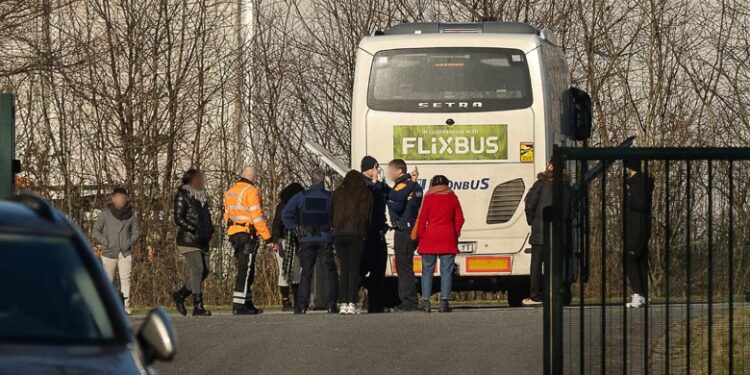 Telefonata që alarmoi policinë belge për sulm terrorist, arrestohen 3 persona