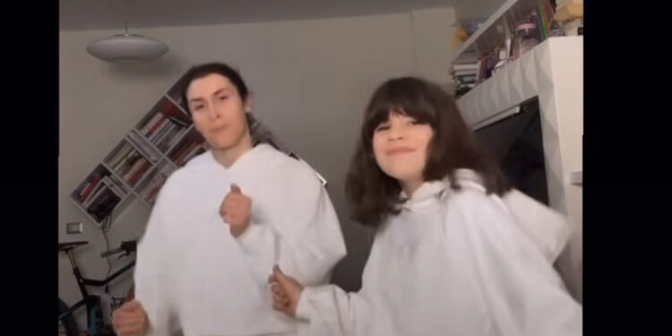 Si përfundoi videoja e Aulona Mustës në ‘story-n’ e JLO?