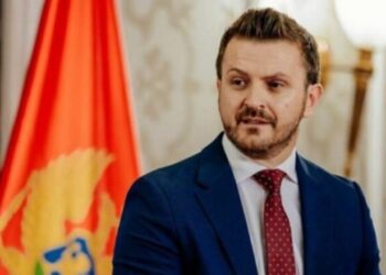 Ministri Dukaj në qeverinë e Malit të Zi: Shqiptarët japin dorëheqje nëse iniciohet tërheqja e njohjes së Kosovës