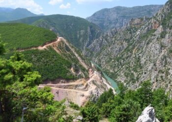 Projekti i Skavicës kundërshtohet në Kushtetuese edhe për dëmet mjedisore