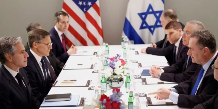 Përpjekje për të parandaluar zgjerimin e luftës/ Zbardhet takimi i Blinken me udhëheqësit izraelitë për të ardhmen e Gazës