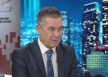 Analiza/ Lorenc Vangjeli: Ndëshkimi i Ben Blushit si komplotist