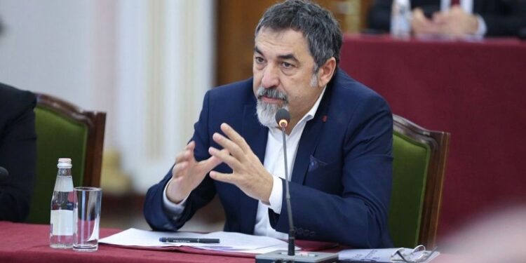 Nga dje jemi në fushatë’ Bledi Çuçi mbledh grupin PS, lë porositë: Dilni sa më shumë në terren! Amnistia penale javën tjetër në Kuvend