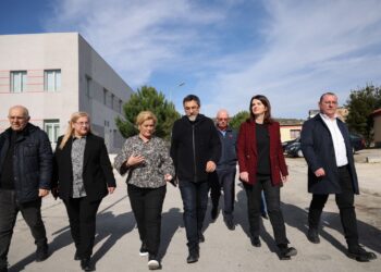 Ministrja Koçiu: Po punojmë për të ngritur një tjetër model ekselent binjakëzimi midis Spitalit Bashkiak Kuçovë me Spitalin Rajonal të Beratit.