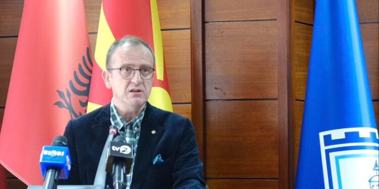 Maqedoni e Veriut, kreu i ASH-së Taravari pro koalicionit me partitë e opozitës shqiptare! Kundërshtohet nga zyrtarët e partisë së tij