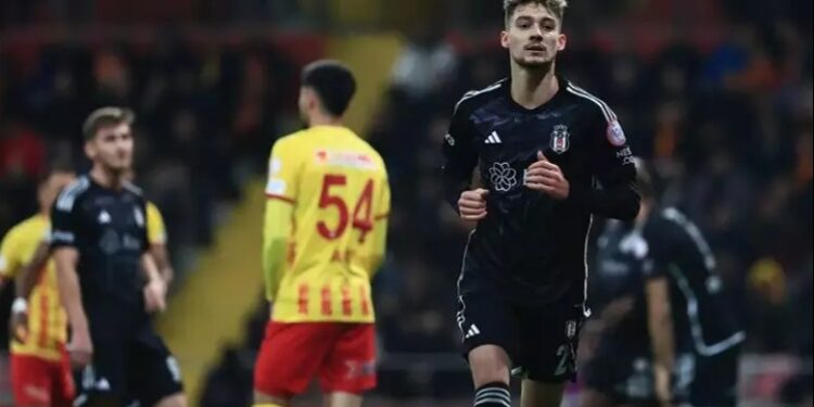 Muçi debuton si titullar, notë pozitive te Besiktas! Mujës i duhen 22 minuta për të shkëlqyer me gol në Turqi