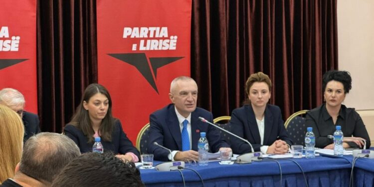 Shqipëria ka taksat më të larta në rajon/ Meta: Vidhen nga qeveria me inceneratorët dhe koncesionet e tjera