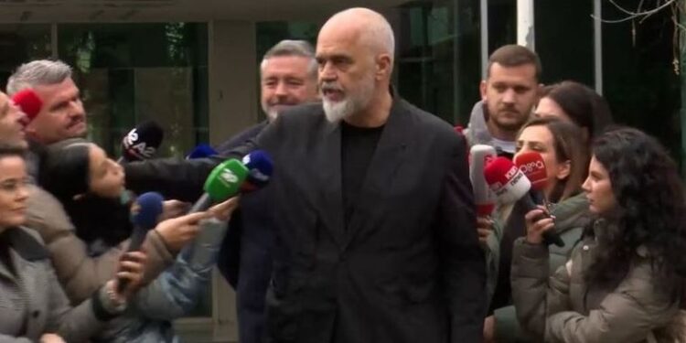 Bojkot! Në Shqipëri dhunohet në çdo formë media dhe fjala e lirë