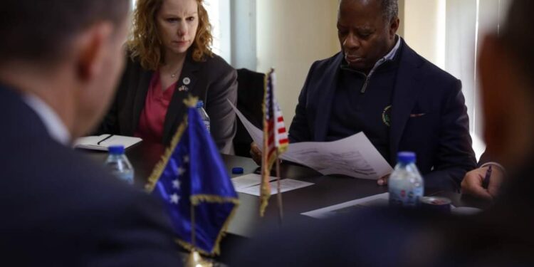 Ndihmës Sekretari amerikan, Todd Robinson në Kosovë – takon sot presidenten Osmani