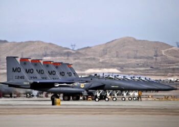 Pas dy vitesh punime, hapet sot baza ajrore e NATO-s në Kuçovë! Nga fjalimet e liderëve te spektakli ajror i avionëve