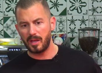 Plas ‘sherri’!/ Romeo dhe Juli i ulërasin njëri-tjetrit në fytyrë