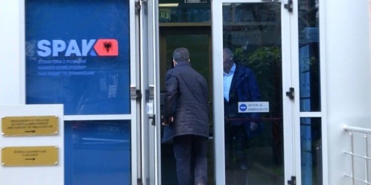 Ministri i Mbrojtjes, Niko Peleshi është paraqituar në SPAK