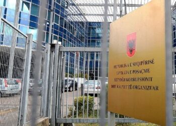 Të dënuar për trafik droge në Angli, konfiskohen pasuritë e dy personave në Tiranë