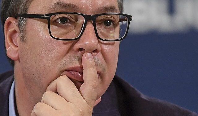 Vuçiç akuzon BE: Ma punuan bashkë me Kurtin