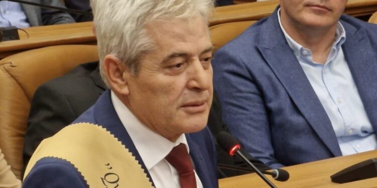 Ali Ahmeti shpallet “Qytetar Nderi” i Prizrenit: Lidhja na e ka mbajtur shpirtin gjallë