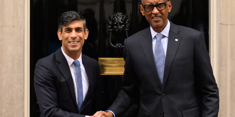 Sunak mirëpret Kagame në numrin 10 ndërsa skema e Ruandës godet me probleme të reja