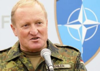 Ish-komandanti i KFOR: Nuk ekziston ndonjë kërcënim real nga Serbia